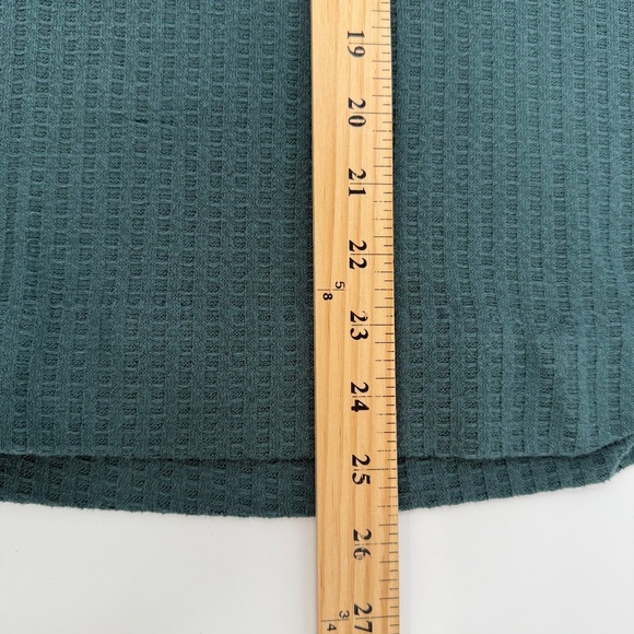 Chaser Top Women XL Green Long Sleeve Waffle Knit Button Cuffs Round Neck - Picture 10 of 11